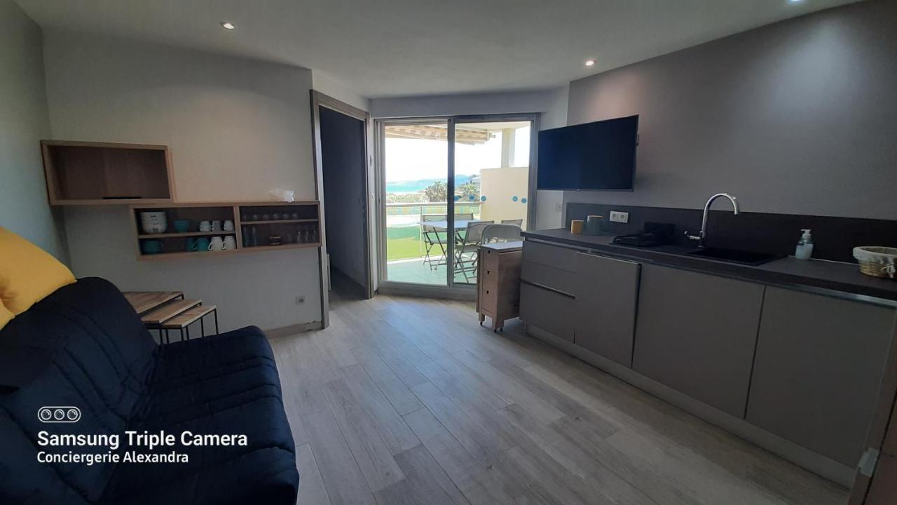 סן סיפריאן Les Goellettes : Vue Mer Et Piscine מראה חיצוני תמונה